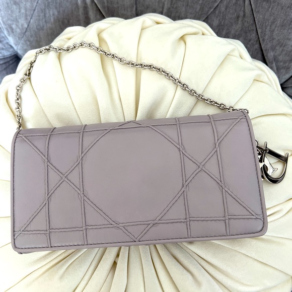 Dior wallet on Chain - Picture 2 of 12